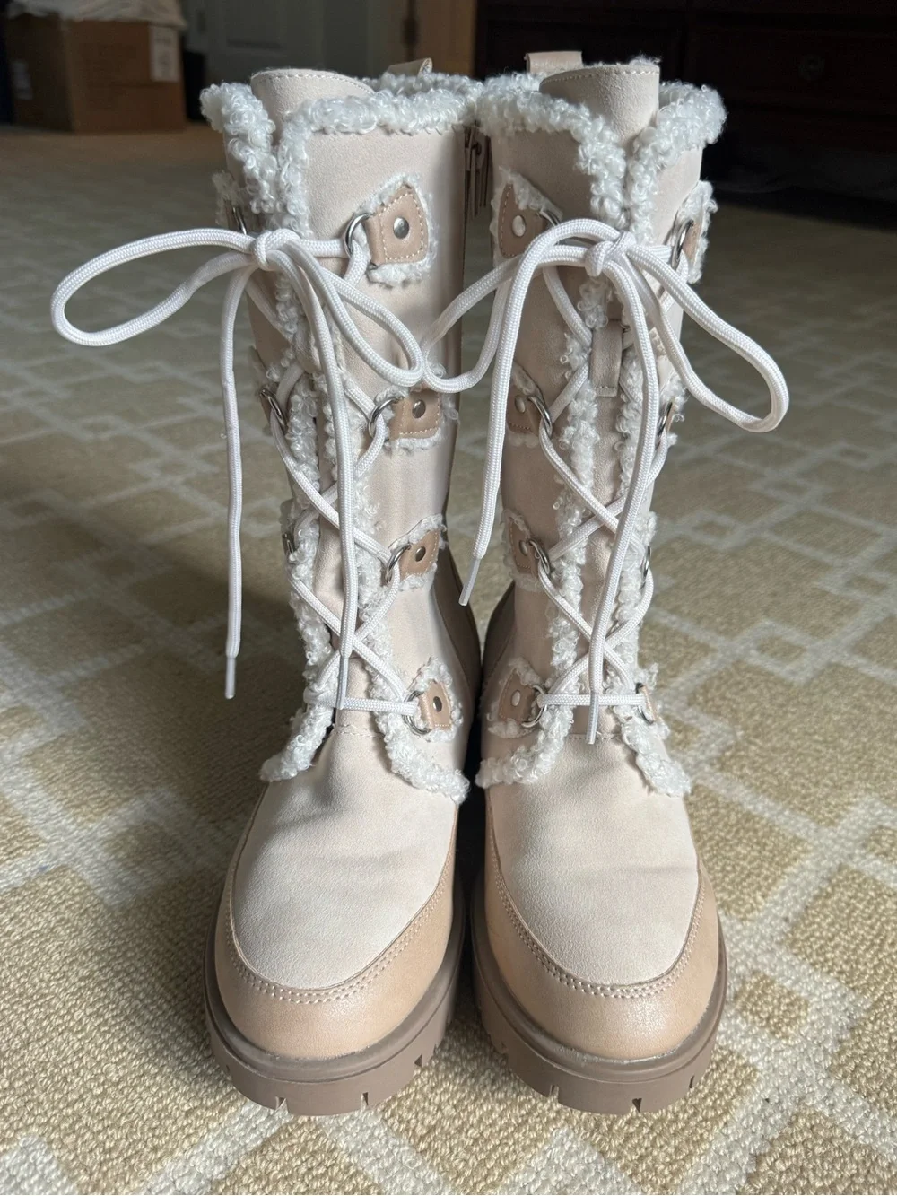 BCBG Girls Faux Shearling Lace Up Tall Lug Sole Boots Ivory Tan Size 5